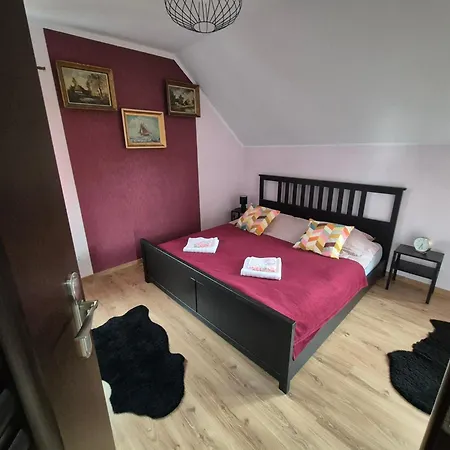 Dom Pod Flaga Villa
