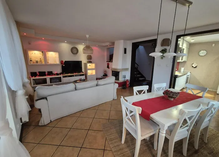 Dom Pod Flaga * Sobącz