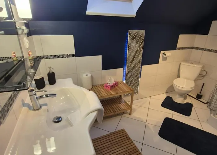 Dom Pod Flaga Sobącz