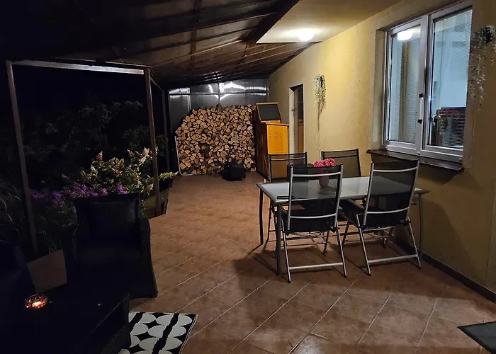 Dom Pod Flaga Sobącz